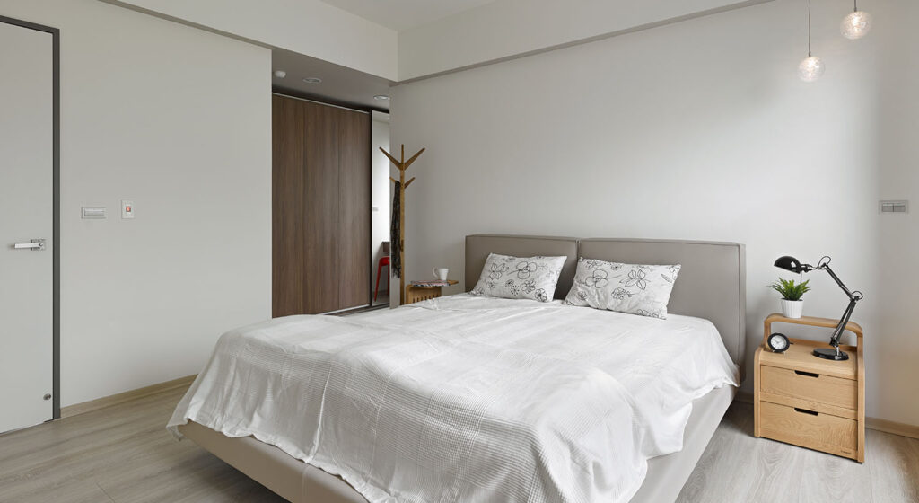 Dormitorio-de-departamento-moderno